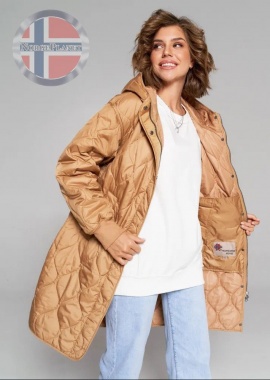 Удлинённая парка норвежского бренда Fergo Norge выполнена из ткани Uniqtex, утеплена наполни...